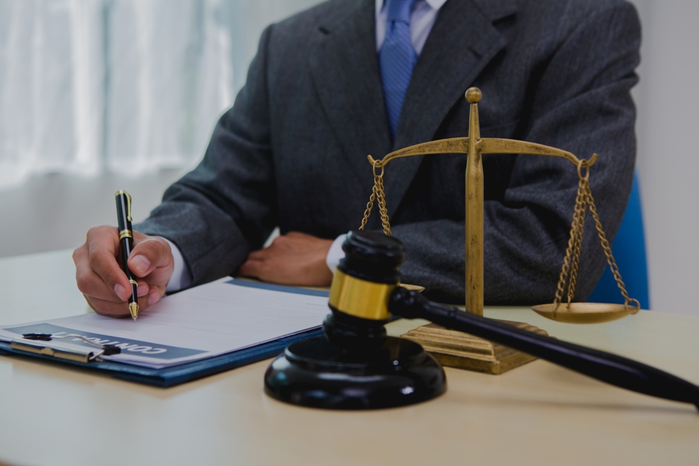 A Strategic Guide: How To Choose a Personal Injury Lawyer