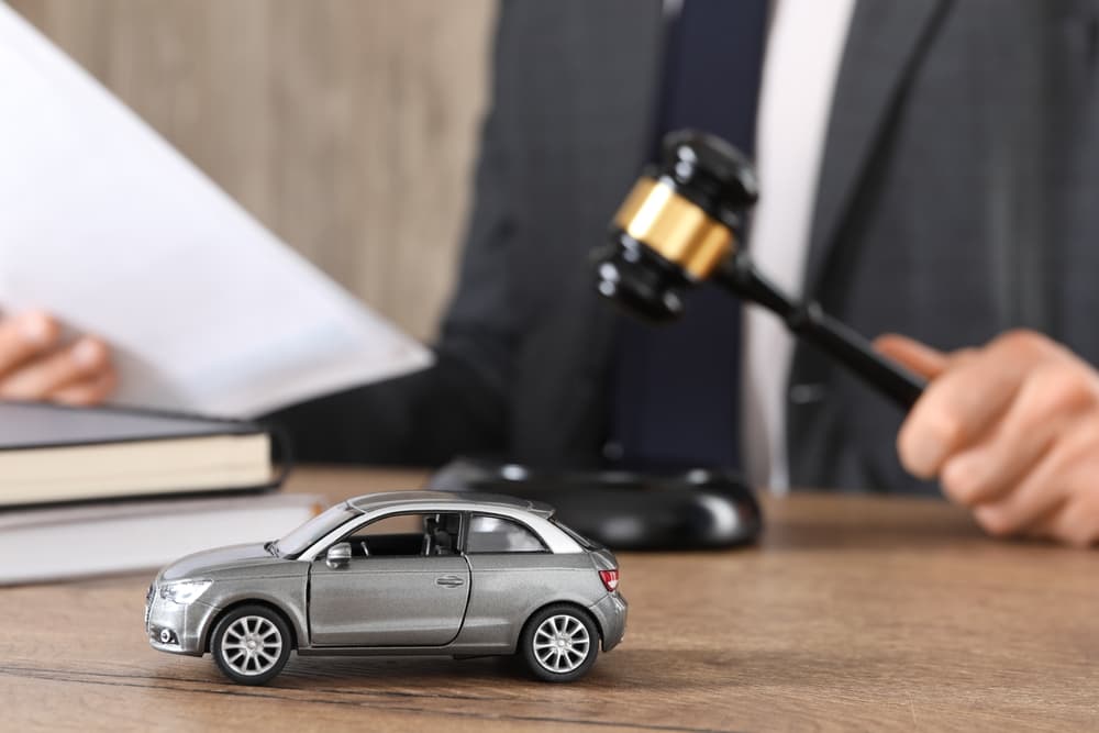 How Do You File a Car Accident Claim Against a Government Entity?