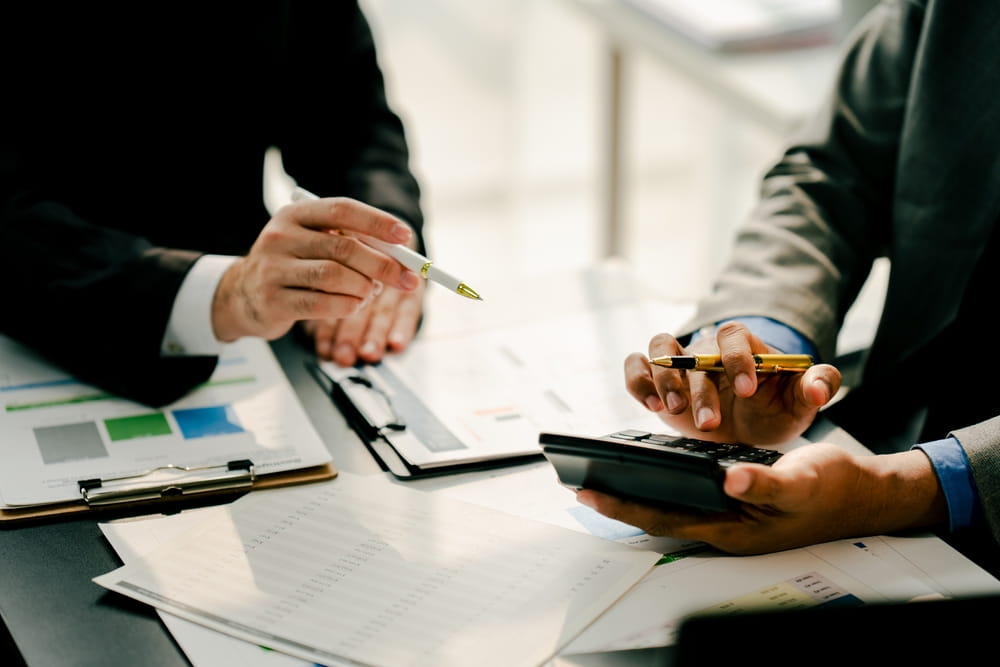 Attorney negotiating hospital lien during Massachusetts injury settlement